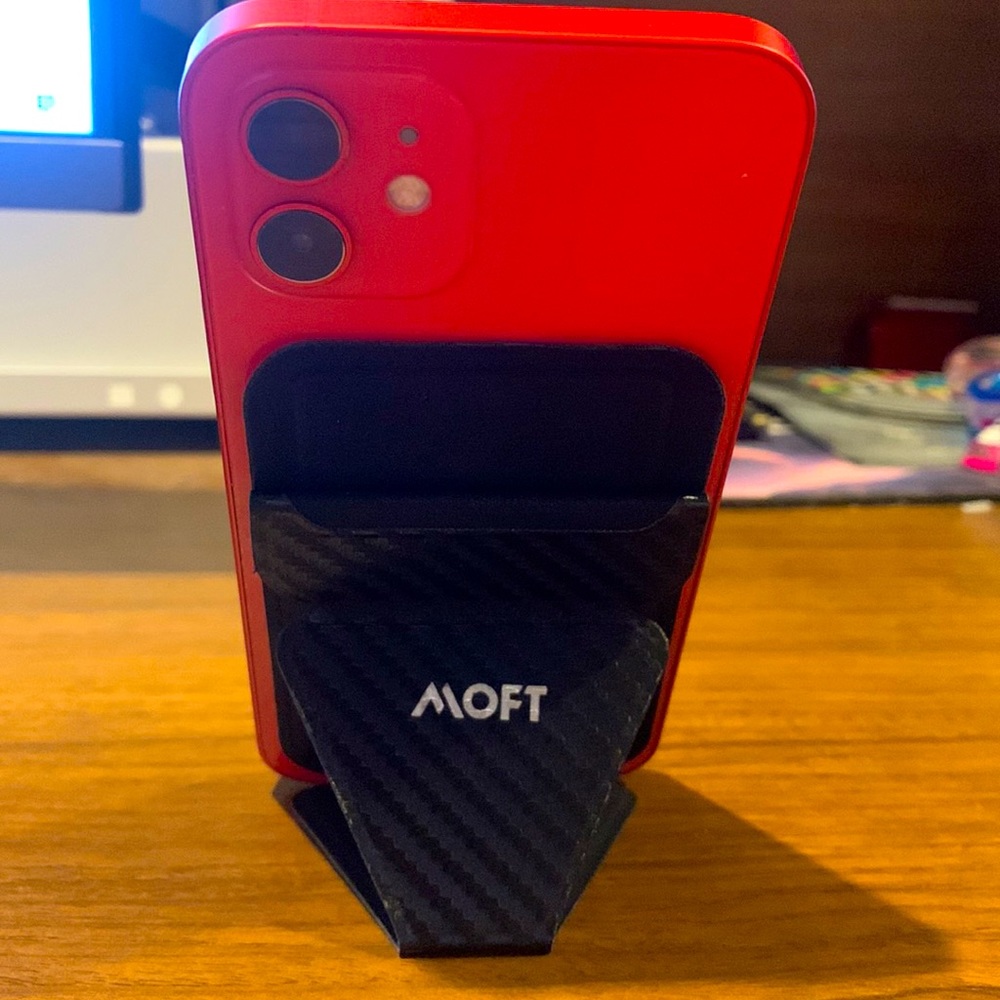 MOFT Wallet stand for IPhone.